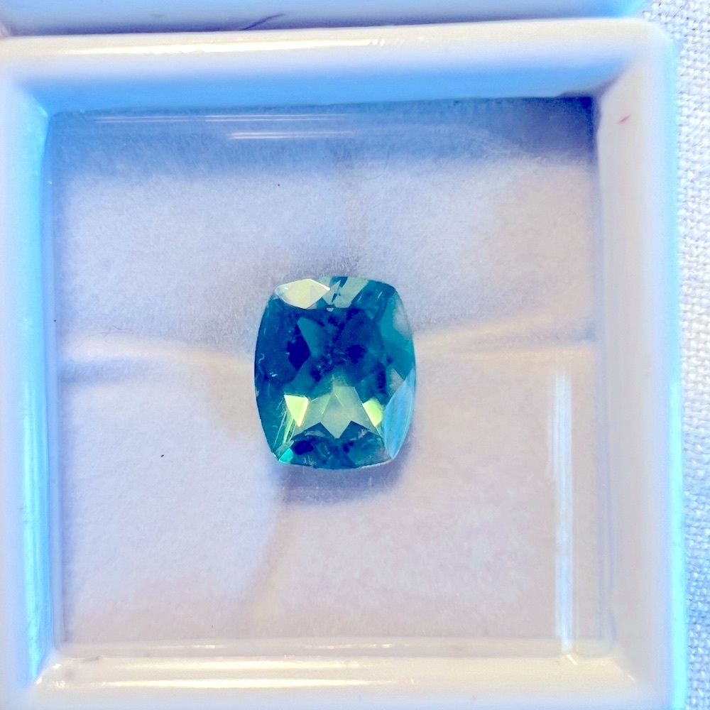 Peacock TRIPLET QUARTZ  loose stones